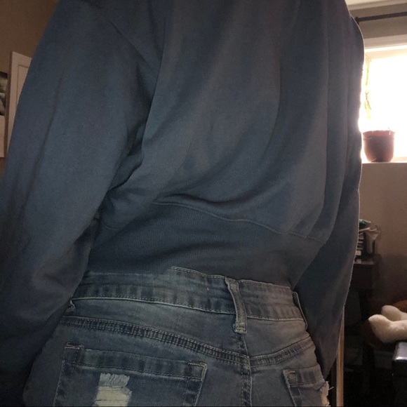 Los Angeles crop top - Picture 3 of 3